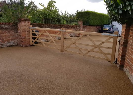 Thaxted 5 Bar Wooden Gate